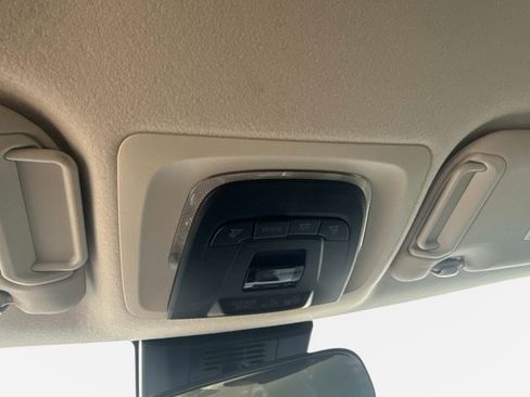 Used 2025 Toyota Corolla LE FWD image 28