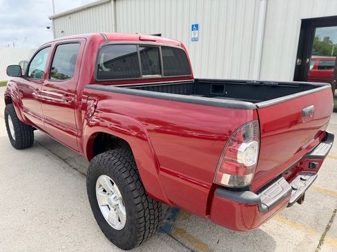 Used 2011 Toyota Tacoma 4x4 Double Cab w/ TRD Sport Pkg image 3