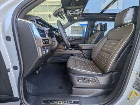 New 2026 GMC Yukon XL Denali Ultimate w/ LPO, Illumination Package AWD/4WD image 14