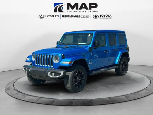 Used 2023 Jeep Wrangler Sahara w/ Cold Weather Group image 1