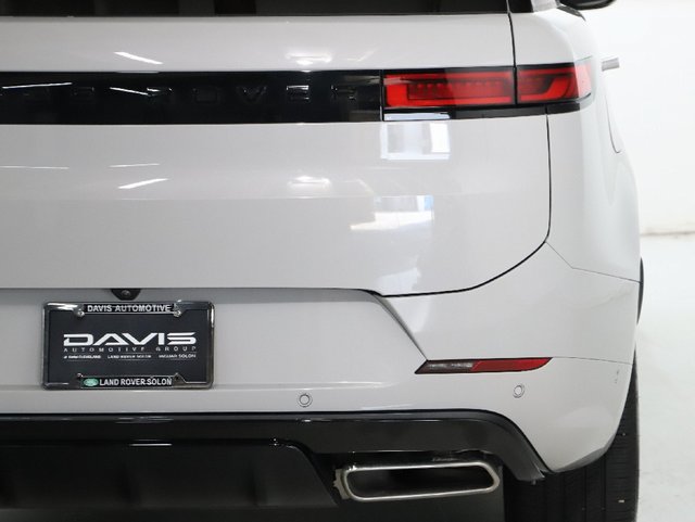 Certified 2026 Land Rover Range Rover Sport Dynamic SE AWD/4WD image 45