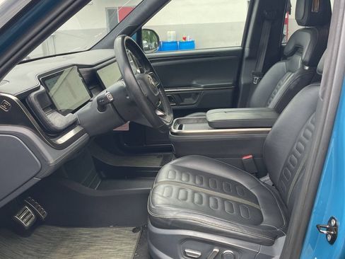 Used 2022 Rivian R1T Launch Edition AWD/4WD image 12