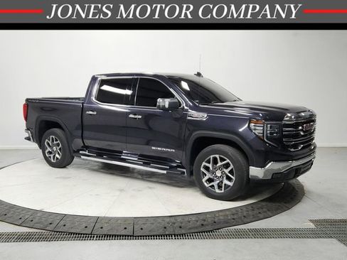 Used 2023 GMC Sierra 1500 SLT w/ SLT Premium Package image 1