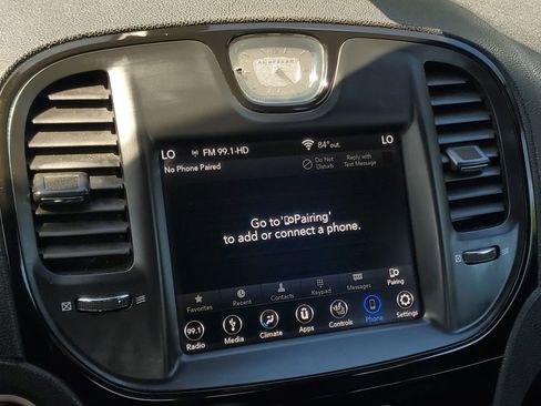 Used 2019 Chrysler 300 S image 20