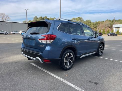 Used 2023 Subaru Forester Touring image 5