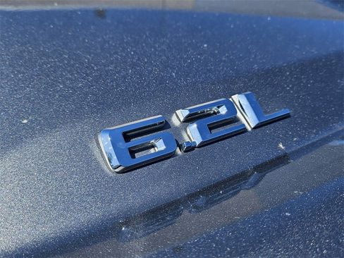 Used 2021 Chevrolet Silverado 1500 High Country w/ Safety Package II image 18