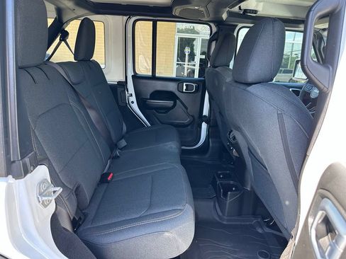 Used 2024 Jeep Wrangler Unlimited Sport AWD/4WD image 19