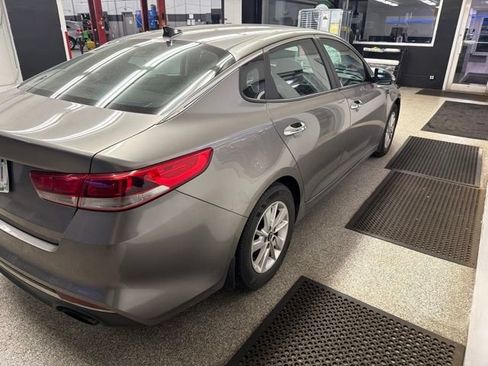 Used 2016 Kia Optima LX FWD image 12