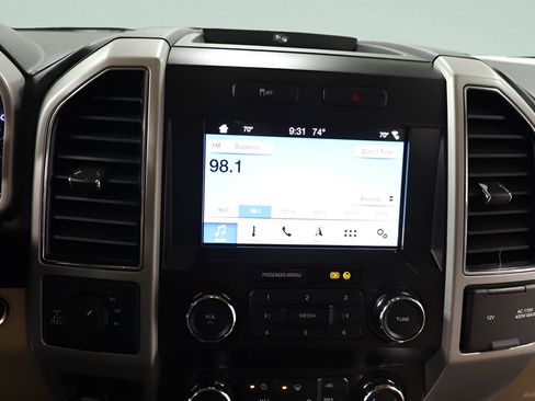 Used 2019 Ford F250 Lariat w/ Lariat Ultimate Package AWD/4WD image 11
