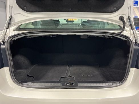 Used 2019 Subaru Legacy 2.5i Premium AWD/4WD image 36