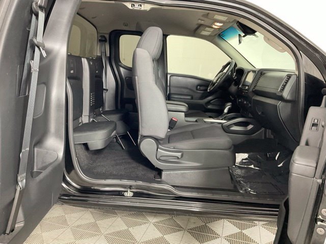 Used 2022 Nissan Frontier S RWD image 16