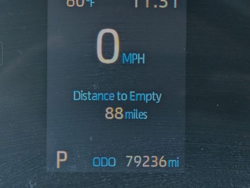 Used 2021 Toyota Highlander LE image 12