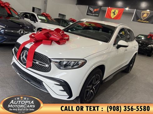 Used 2025 Mercedes-Benz GLC 350e 4MATIC w/ AMG Line image 2