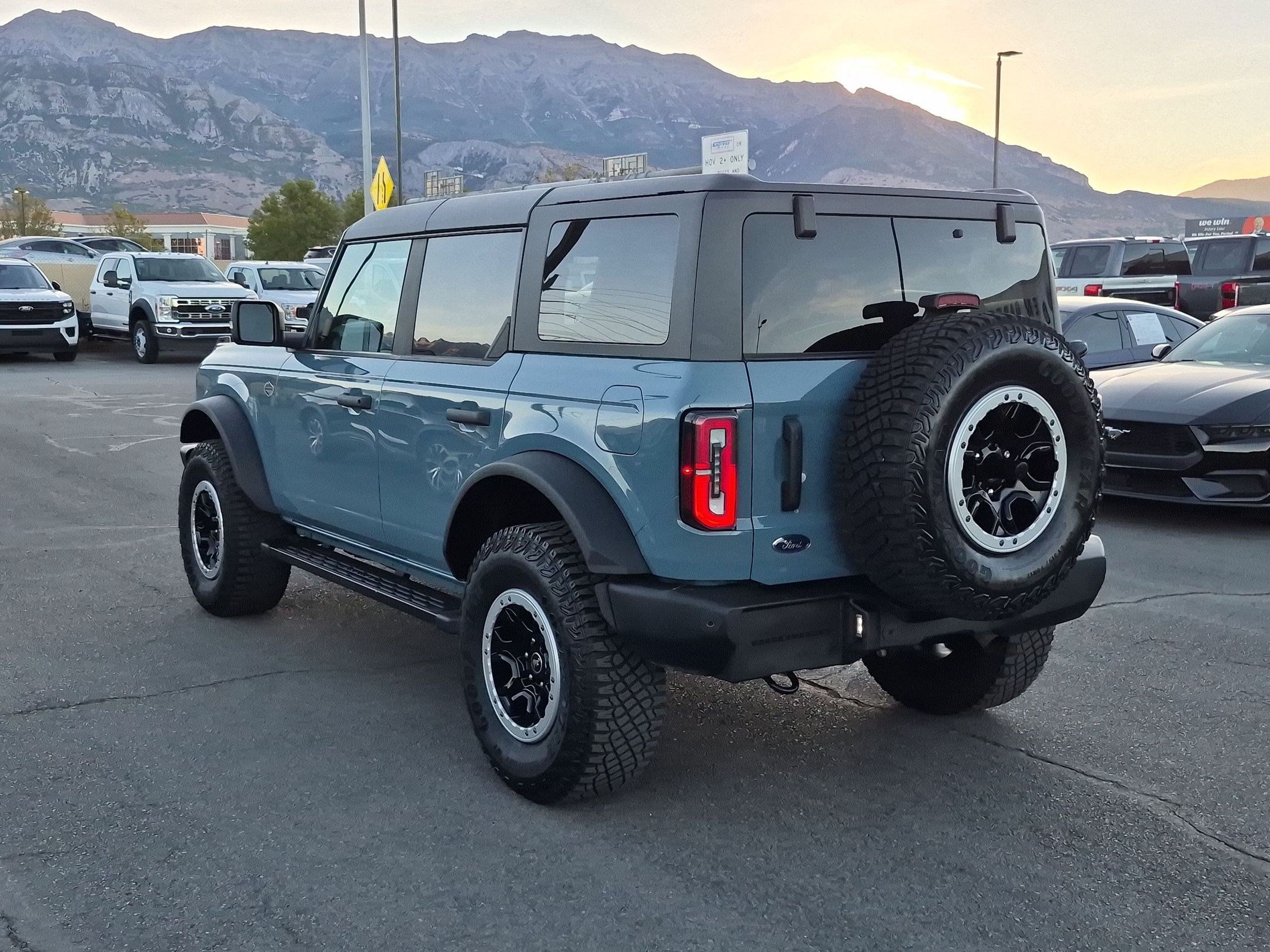 Used 2023 Ford Bronco Wildtrak AWD/4WD image 9