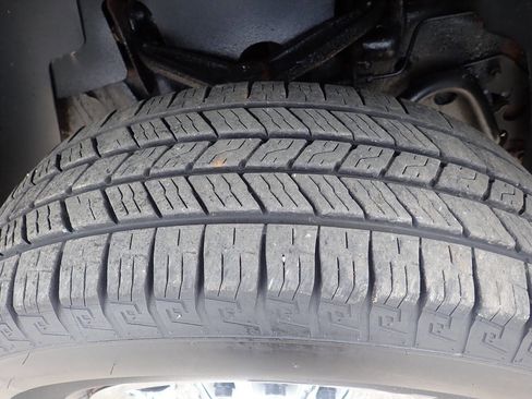 Used 2012 GMC Sierra 2500 W/T w/ Snow Plow Prep Package image 28