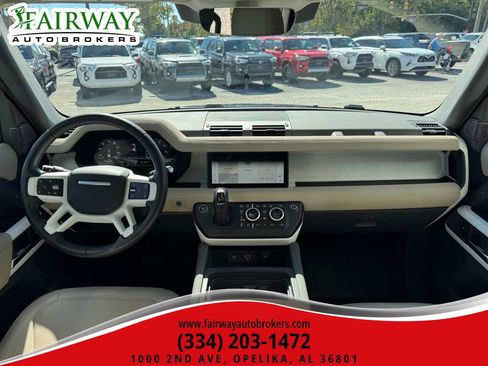 Used 2023 Land Rover Defender 110 SE AWD/4WD image 27