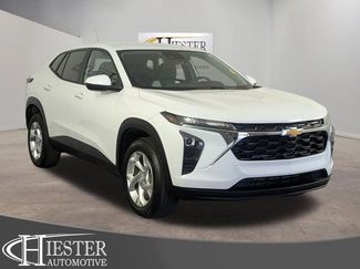 Used 2024 Chevrolet Trax LS w/ LS Convenience Package FWD video 1
