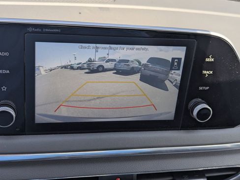 Used 2020 Hyundai Sonata SEL w/ Convenience + Sunroof Package FWD image 16