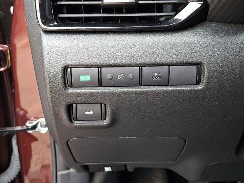 Certified 2023 Nissan Sentra SV w/ All-Weather Package FWD image 24