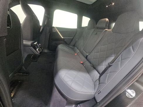 Used 2023 BMW iX xDrive50 w/ Premium Package image 7