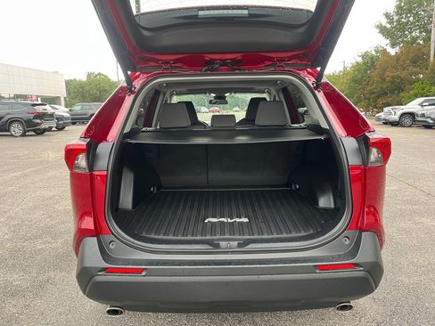 Used 2025 Toyota RAV4 XLE w/ Convenience Package FWD image 17