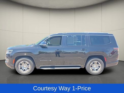 Used 2024 Jeep Wagoneer 4WD image 5