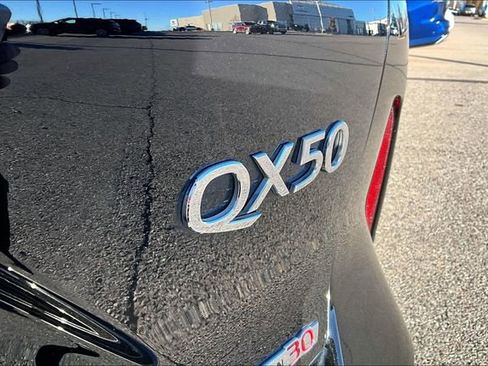 Used 2020 INFINITI QX50 Essential w/ Edition 30 Package image 8
