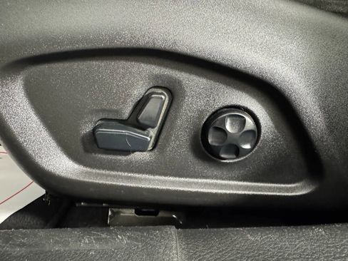 Used 2019 Jeep Compass Limited image 34