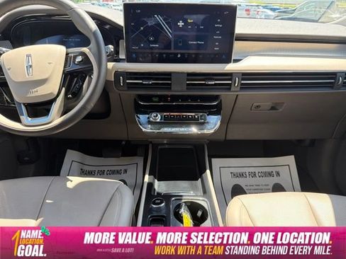 Used 2024 Lincoln Corsair AWD w/ Equipment Group 101A image 15