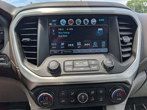Used 2019 GMC Acadia SLT FWD image 16