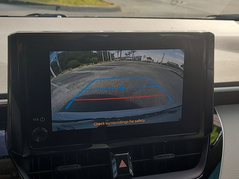 Used 2024 Toyota Corolla LE FWD image 22