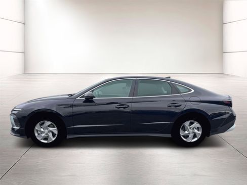 New 2026 Hyundai Sonata SE FWD image 3