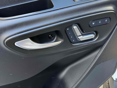 Used 2022 Mercedes-Benz Sprinter 2500 image 68