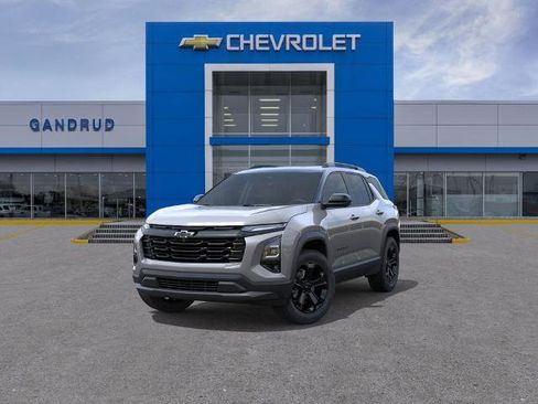 New 2026 Chevrolet Equinox LT w/ Convenience Package II AWD/4WD image 8
