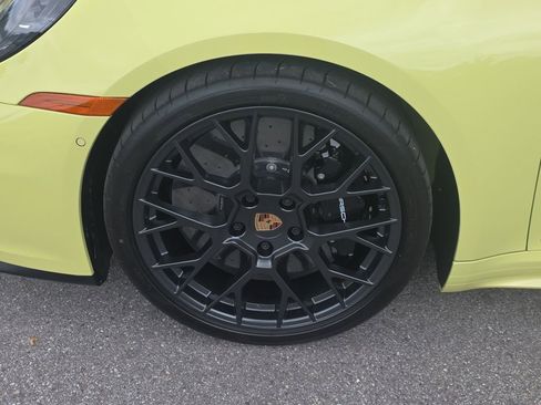 Certified 2025 Porsche 911 Carrera GTS image 12