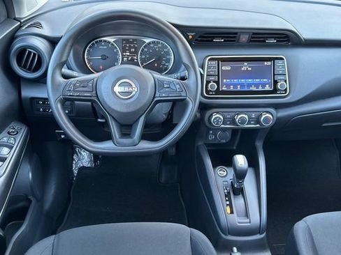 Certified 2025 Nissan Kicks Play S FWD image 9