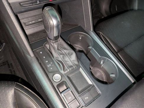 Used 2021 Volkswagen Atlas SE image 13