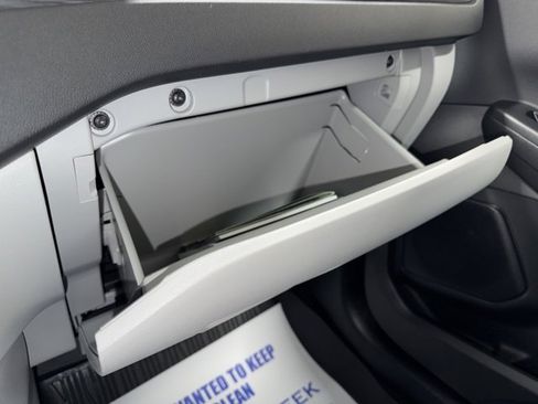 Used 2024 Ford Escape Platinum w/ Premium Technology Package image 30