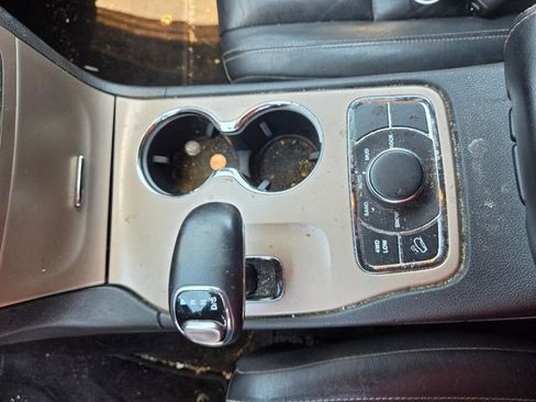 Used 2015 Jeep Grand Cherokee Limited AWD/4WD image 7