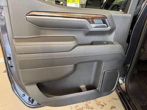 Used 2023 GMC Sierra 1500 SLE image 10
