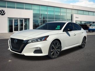Used 2022 Nissan Altima 2.5 SR FWD video 1