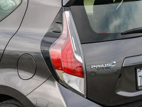 Used 2015 Toyota Prius C Four image 10