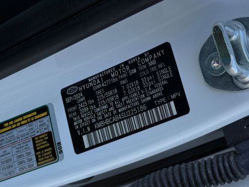 Used 2025 Hyundai Kona SEL image 29