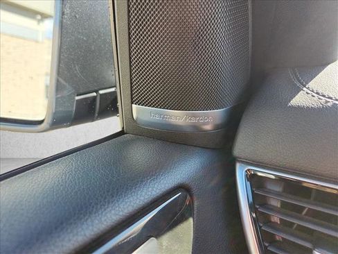 Used 2017 Mercedes-Benz GLS 450 4MATIC image 15