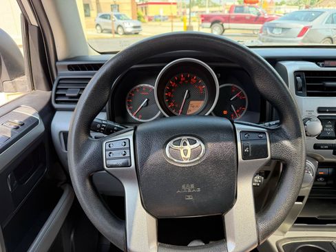 Used 2010 Toyota 4Runner SR5 AWD/4WD image 20