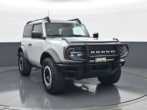 Used 2024 Ford Bronco Badlands w/ Sasquatch Package image 3