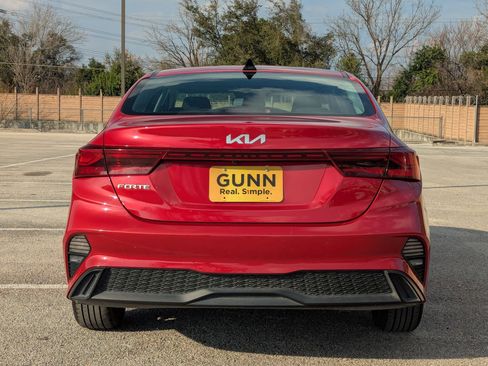 Used 2024 Kia Forte LXS image 5