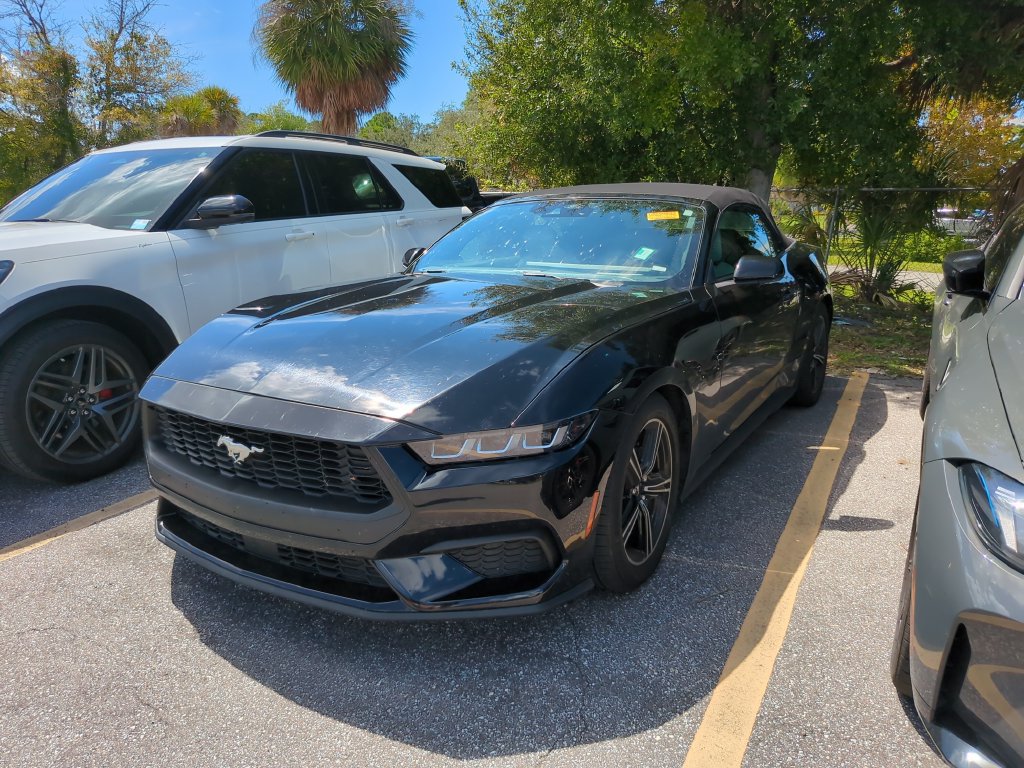 Used 2024 Ford Mustang Premium RWD image 6