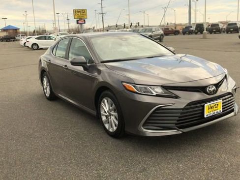 Used 2024 Toyota Camry LE image 2