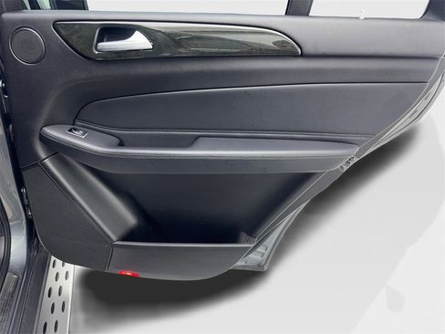 Used 2018 Mercedes-Benz GLS 450 4MATIC image 45